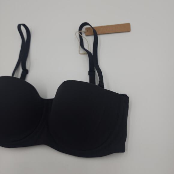 Skims Fits Everybody Strapless Underwire Bra in Onyx Size 32C - Picture 3 of 6